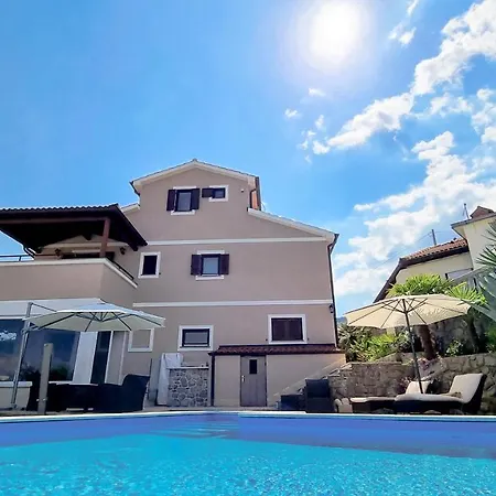فيلة Lora With Swimming Pool, 150m To The Sea, Opatija-lovran Opric