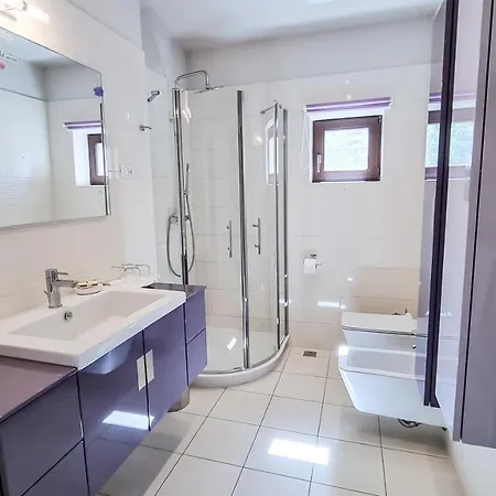 فيلة Lora With Swimming Pool, 150m To The Sea, Opatija-lovran